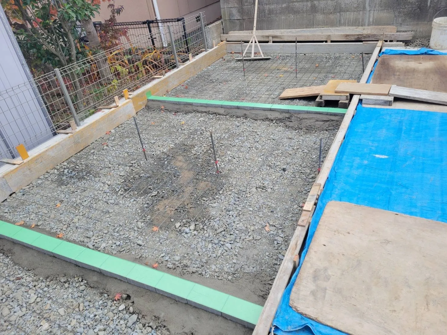 福島県　郡山市　　外構工事　駐車場土間コンクリート打設